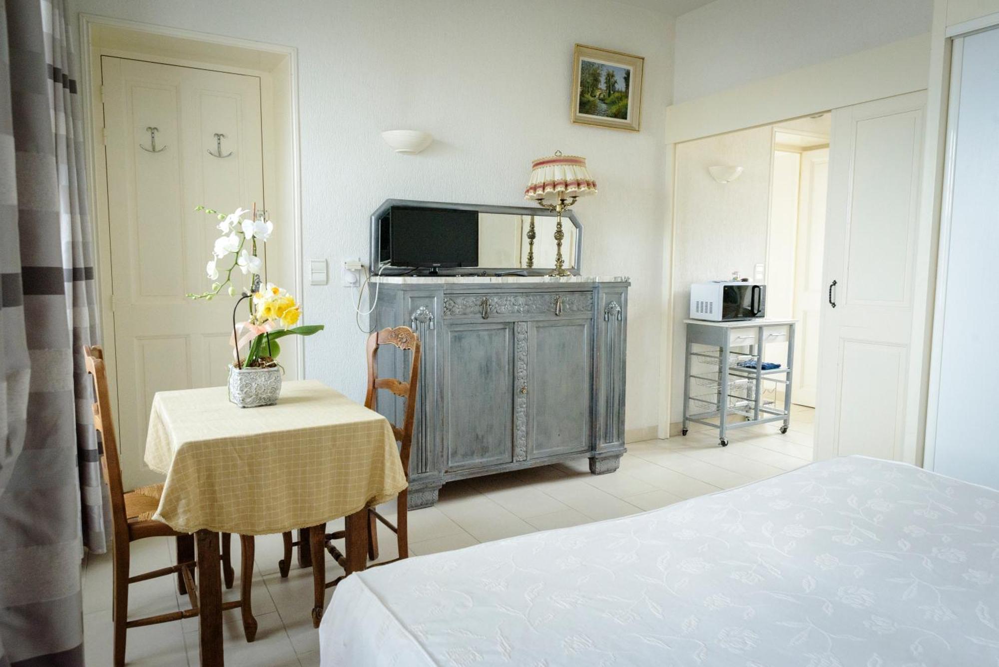 Maison Studios & Appartements Les 4 Vents Luc-sur-Mer Zewnętrze zdjęcie